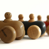 Wooden Sausage Car with Two Peg Dolls – Montessori Toy for Toddlers (Ages 3+)